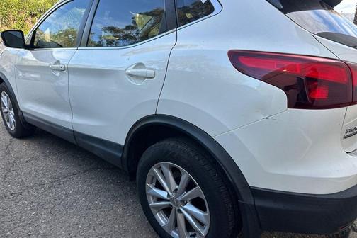 2018 Nissan Rogue Sport SV