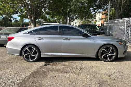 Lunar Silver Metallic 2022 Honda Accord Sport SE