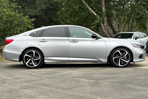 Lunar Silver Metallic 2022 Honda Accord Sport SE