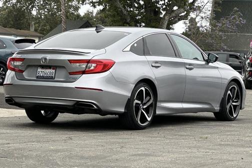 Lunar Silver Metallic 2022 Honda Accord Sport SE