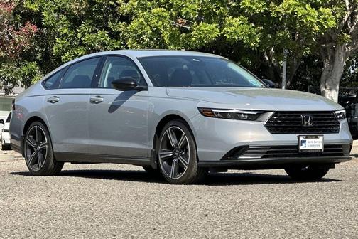 Solar Silver Metallic 2026 Honda Accord SE