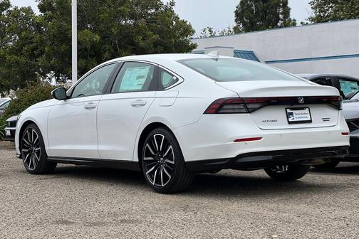 Platinum White Pearl 2026 Honda Accord Hybrid Touring