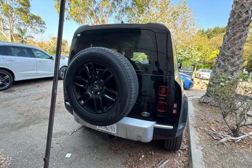 Santorini Black 2023 Land Rover Defender 110 SE