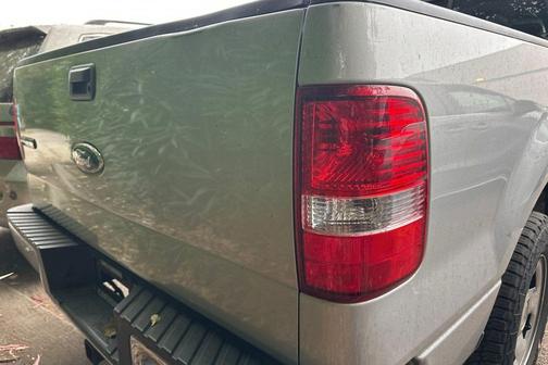 Silver Clearcoat Metallic 2007 Ford F-150 XLT SuperCab