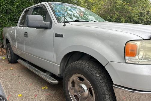 Silver Clearcoat Metallic 2007 Ford F-150 XLT SuperCab