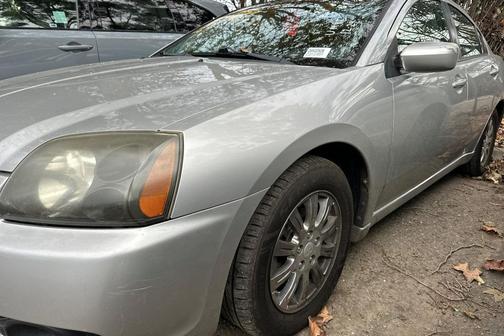 2011 Mitsubishi Galant ES