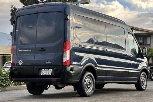 2015 Ford Transit-250 148 WB Medium Roof Cargo