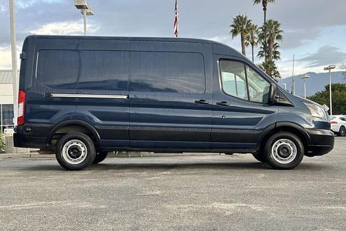 2015 Ford Transit-250 148 WB Medium Roof Cargo