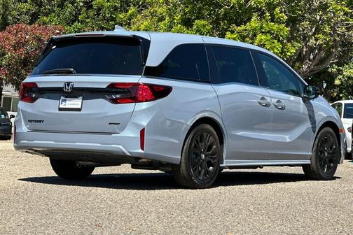 Sonic Gray Pearl 2026 Honda Odyssey Sport-L