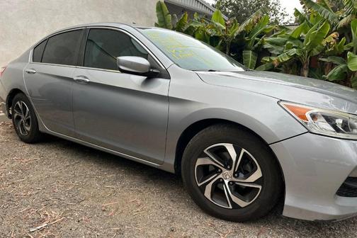 Lunar Silver Metallic 2017 Honda Accord LX