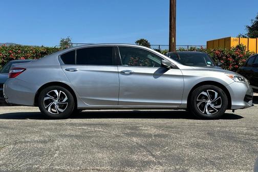Lunar Silver Metallic 2017 Honda Accord LX