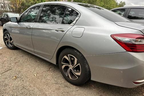 Lunar Silver Metallic 2017 Honda Accord LX