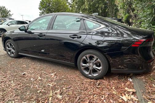 Crystal Black Pearl 2023 Honda Accord EX
