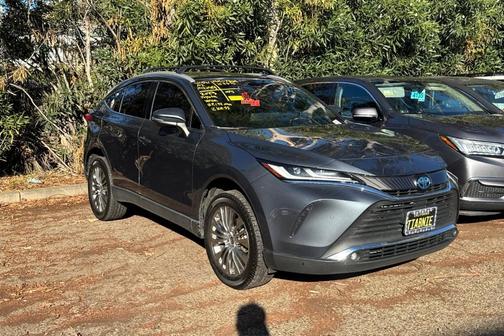 Coastal Gray 2023 Toyota Venza XLE