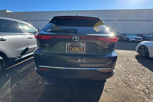 Coastal Gray 2023 Toyota Venza XLE