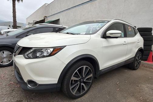 White 2018 Nissan Rogue Sport SL