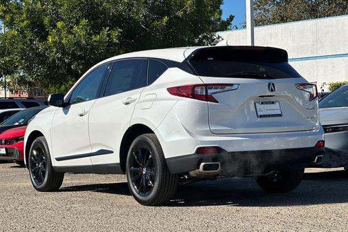 Platinum 2025 Acura RDX Base