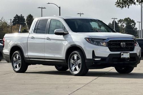 Platinum White Pearl 2026 Honda Ridgeline RTL