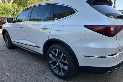 Platinum White Pearl 2023 Acura MDX Technology