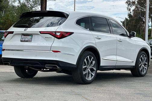 Platinum White Pearl 2023 Acura MDX Technology