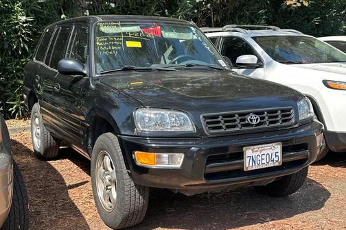 Black 2000 Toyota RAV4 Base