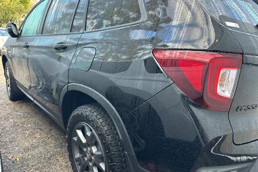 Crystal Black Pearl 2025 Honda Passport TrailSport