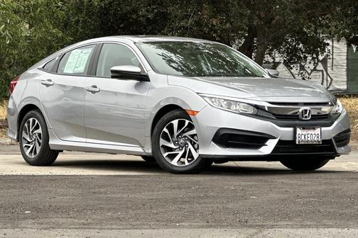 Lunar Silver Metallic 2018 Honda Civic EX