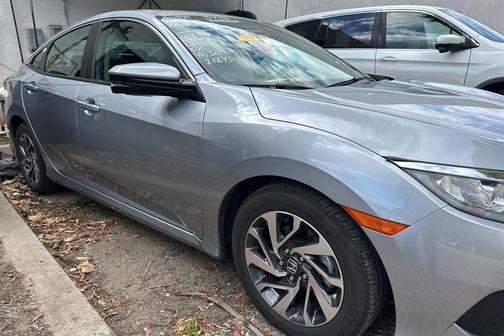 Lunar Silver Metallic 2018 Honda Civic EX