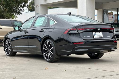 Crystal Black Pearl 2026 Honda Accord Hybrid Touring