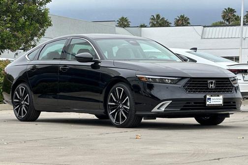 Crystal Black Pearl 2026 Honda Accord Hybrid Touring