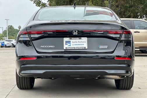Crystal Black Pearl 2026 Honda Accord Hybrid Touring
