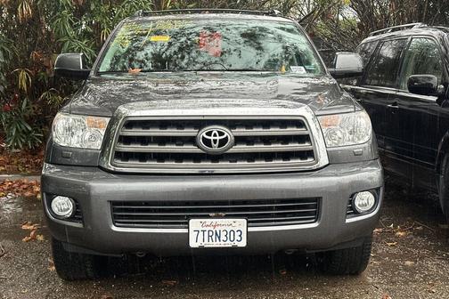2017 Toyota Sequoia SR5