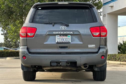2017 Toyota Sequoia SR5