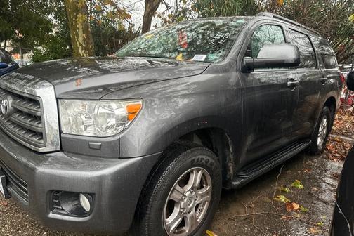 2017 Toyota Sequoia SR5