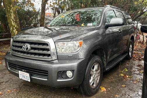 2017 Toyota Sequoia SR5