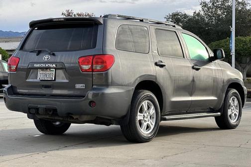 2017 Toyota Sequoia SR5