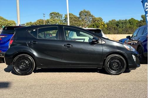 2016 Toyota Prius c Two