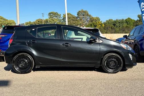 2016 Toyota Prius c Two