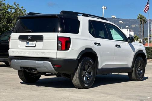 Platinum White Pearl 2026 Honda Passport RTL Towing