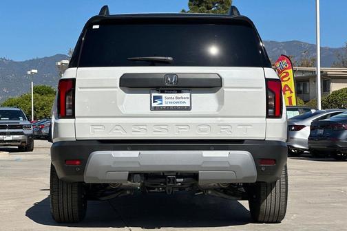 Platinum White Pearl 2026 Honda Passport RTL Towing
