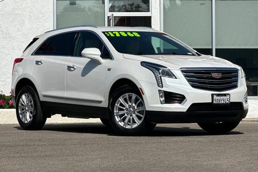 Crystal White Tri-Coat 2018 Cadillac XT5 Base