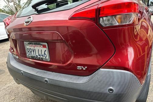 2020 Nissan Kicks SV