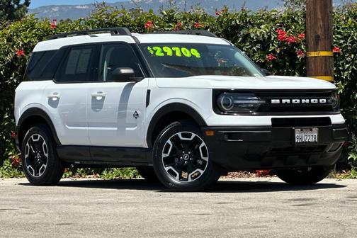 Oxford White 2023 Ford Bronco Sport Outer Banks