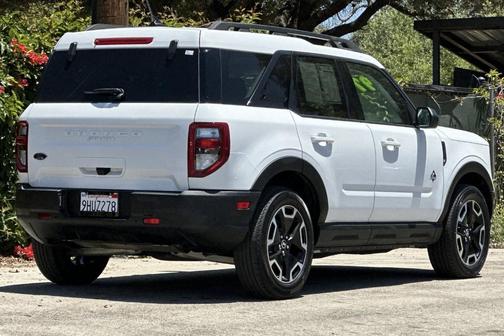Oxford White 2023 Ford Bronco Sport Outer Banks