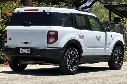 Oxford White 2023 Ford Bronco Sport Outer Banks