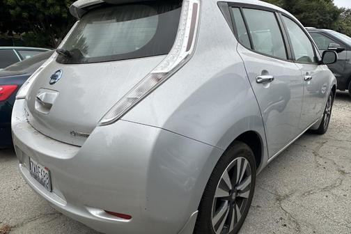 Brilliant Silver 2017 Nissan Leaf SV