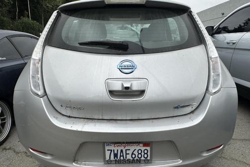 Brilliant Silver 2017 Nissan Leaf SV