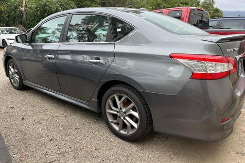 Gun Metallic 2015 Nissan Sentra SR