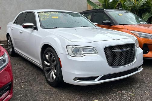 2018 Chrysler 300 Touring
