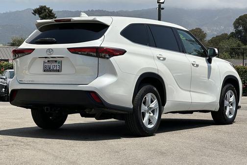 Blizzard Pearl 2021 Toyota Highlander L